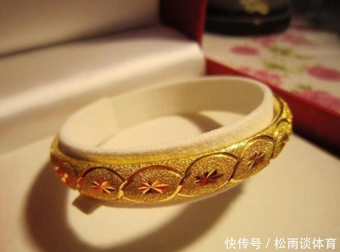 三个金手镯，你最喜欢哪一个测你这辈子会成为什么样的人