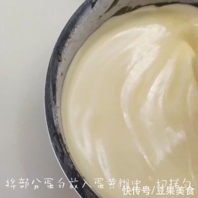 玉米油|纯手工打发的古早抖臀蛋糕，香浓绵密软到不知所措