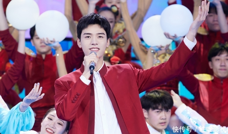 五四晚会播放量:龚俊第三,刘雨昕杨紫关注度垫底,而他断层第一