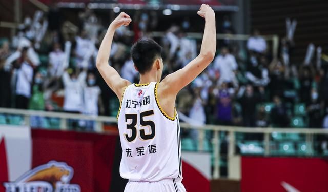 遼寧|10分鐘砍18+4！2.18米小姚明大爆發(fā) 遼寧又為中國籃球培養(yǎng)出人才