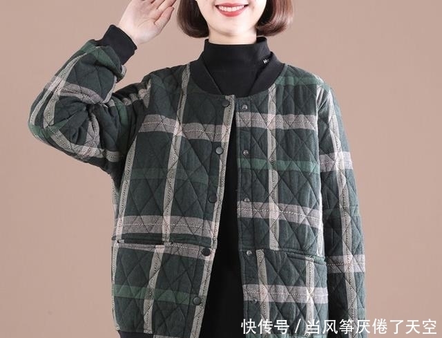 小立领|今年流行一种棉服:叫“飞行服”,时髦百搭又保暖,谁穿谁美