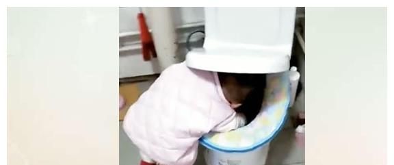 口红|女儿玩坏了妈妈的口红,妈妈很生气,网友的回复扎心了