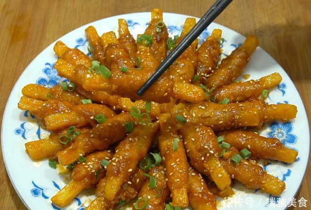 土豆新吃法,不炒不用炖,酸甜又开胃,孩子三天两头点名吃,解馋