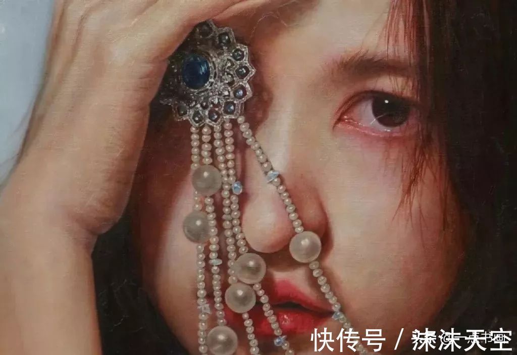 爱莲说|西茜：忆象画派代表画家，画美人美，人生完美赢家