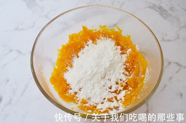 烤箱|马上到中秋了，无需烤箱也能自制月饼，配方做法教给你，好吃营养
