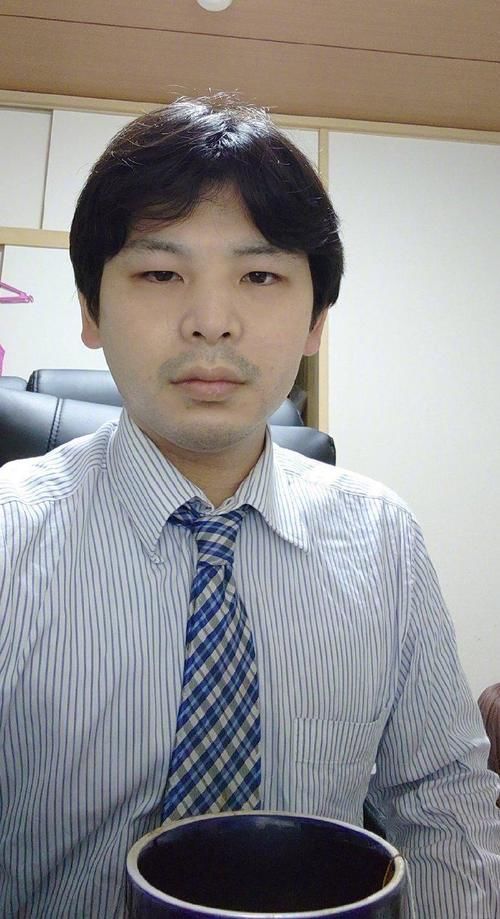 小哥|日本社畜变身女装大佬，一夕之间惊艳众人，30岁真能变成魔法师？