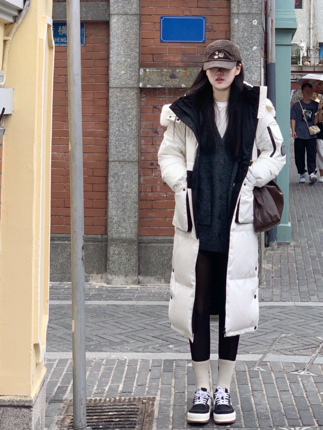 学院风|冬天怎么能少得了一身黑的穿搭呢?保暖不说还很时尚!