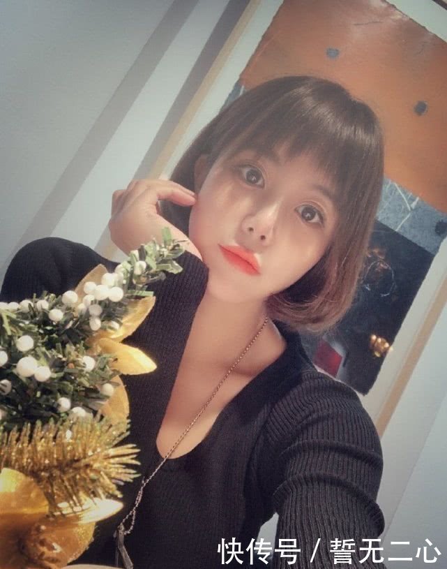 自行車|還記得《非誠勿擾》里寧愿在寶馬車?yán)锟薜鸟R諾嗎?她現(xiàn)在長這樣了