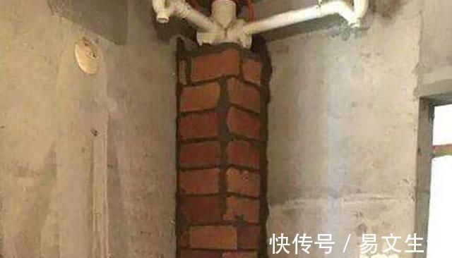 水泥|卫生间包下水管,要加一层钢丝网,我家没装,没过多久出现开裂