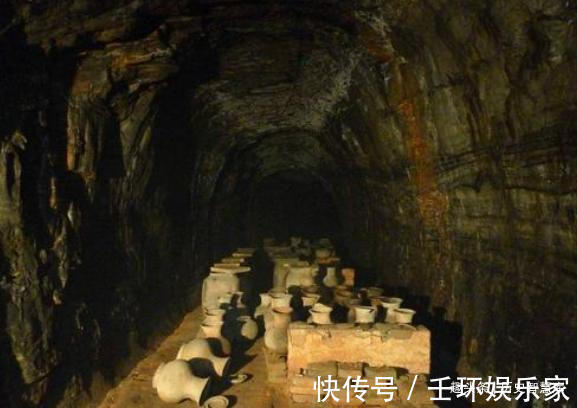 司马焕!2003年,5岁新娘在古墓中被发现,戴11枚金戒指,坐棺千年