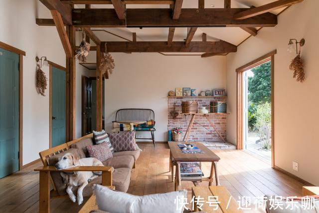 两只狗|70后夫妻的朴素生活:自律18年从不断舍离,家中照样干干净净