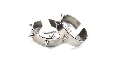 伤害性|翡翠知识详解:购买戒指除了材质和漂亮,还有一个更重要的因素!