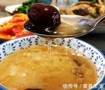 粘稠|煮银耳汤,别只会泡水!学会这2招,半小时出胶,粘稠浓郁又好喝