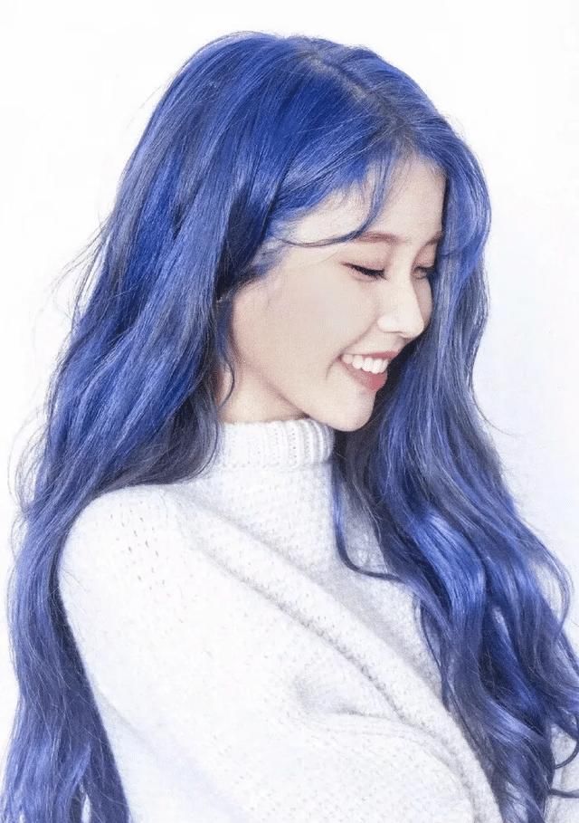 ?“黄头发”早就过时了，2020年流行这3种发色，显白又高级