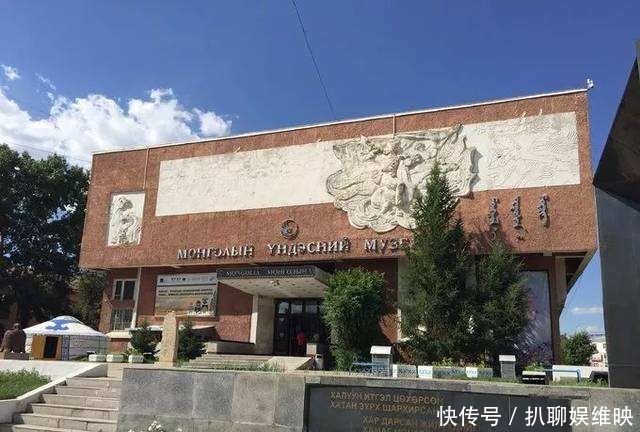 团案|国外博物馆有个金冠,上面有神秘鸟形团案,究竟是什么鸟无人知道