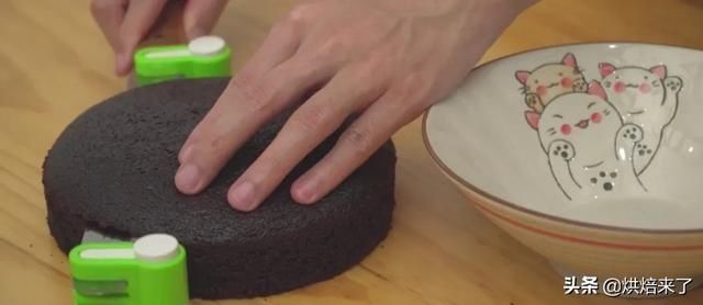 日本|绝了日本小哥做出以假乱真的海岛果冻蛋糕,网友我和猫都惊了