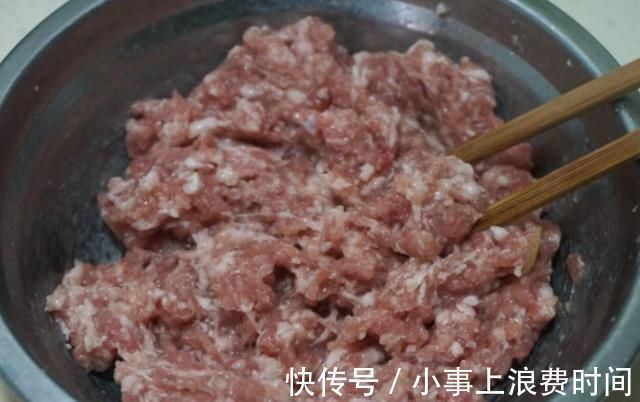 入味|无论调什么肉馅,加入这3种调料,包出的饺子鲜嫩多汁更入味