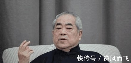 书法@范曾的书法为何是“屎壳郎体”放大15倍后,你会发现真相!