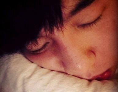 中国居民膳食指南|早晨空腹喝水很养生专家提醒3点不注意,喝了也是白喝