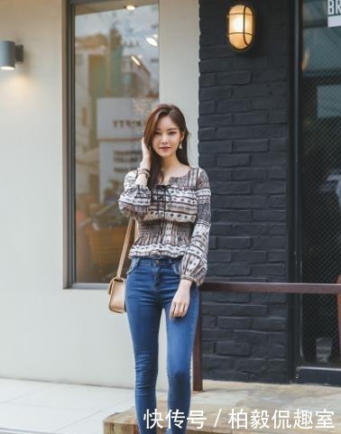 色彩|牛仔裤搭配雪纺衫,尽显小清新的视觉冲击,让你的美绽放新的色彩