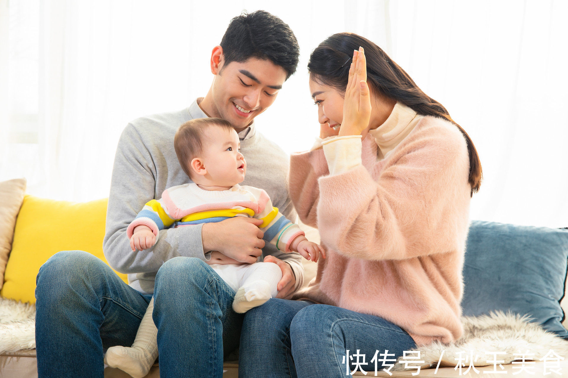 妈妈|五个月宝宝开始认生,经历多个“第一次”,妈妈用游戏促进娃成长