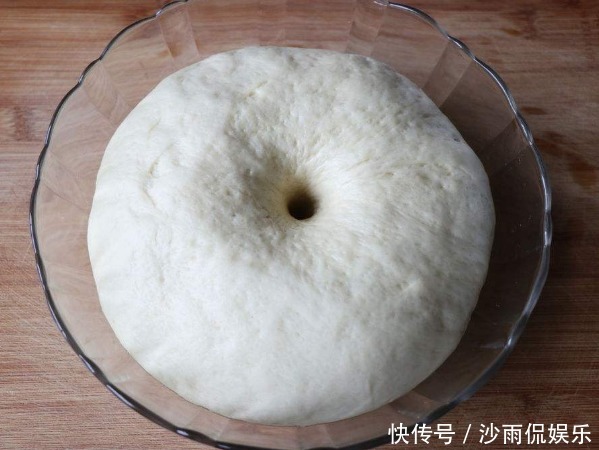 一料|发面时,不要只懂放酵母,多加一料,20分钟轻松发到两倍大