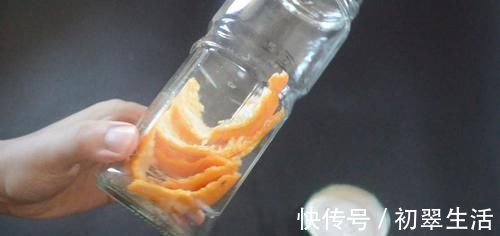橘子皮|橘子皮放进白醋里泡一泡, 能为家里省下不少钱, 看完您会感谢我的