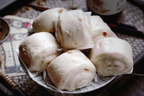 保存馒头,放冰箱冷藏是错的,教你一招,放1个月不干也不硬