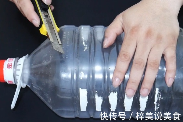 空油桶别当5毛钱的废品卖了,放家里特别“值钱”,快回家找出来