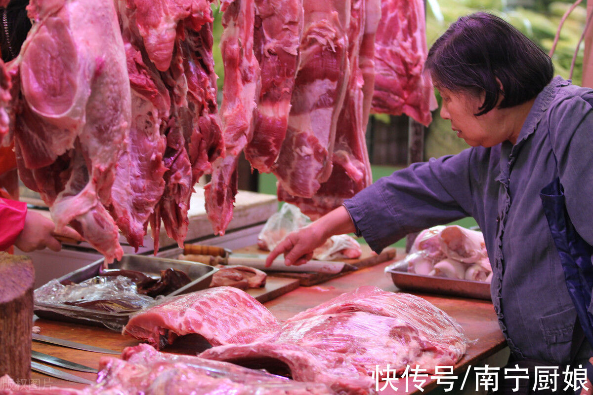 肉质|买猪肉时，选颜色深的还是颜色浅的？肉贩子爆料行业内幕，长见识