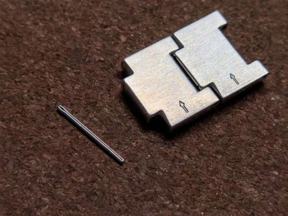 腕间的独角兽把玩那属于时光和你我的记忆PROXIMA