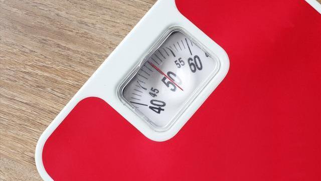 酒精|高血压要严格忌口少碰4物,遵循5原则,血压可能比较“乖”