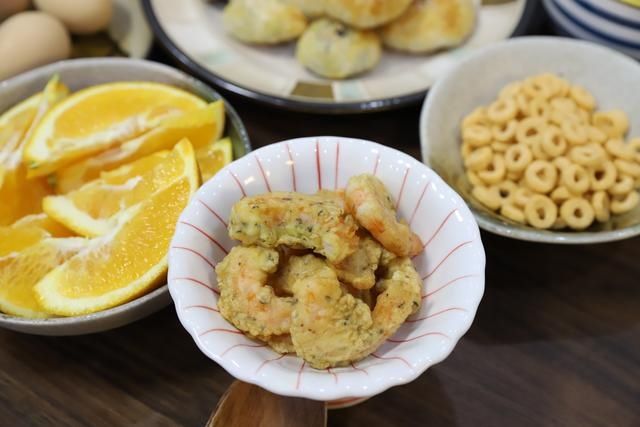  味道|七点钟做好小学生的早餐，营养齐全味道好，邻居：还缺孩子吗？