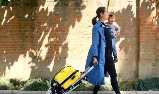 孩子|幼儿园小班“收费单”走红,爹妈催生100遍,一张收费单“终结”