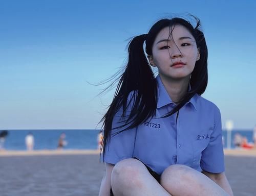 张彬彬|选一个人拍偶像剧？金靖放弃张彬彬选了何洛洛，给的理由很真实