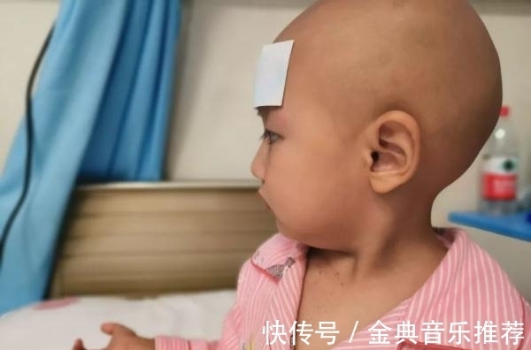 婴儿|“最抠”妈妈,把免费婴儿尿裤当卫生巾用,背后故事让人流泪……