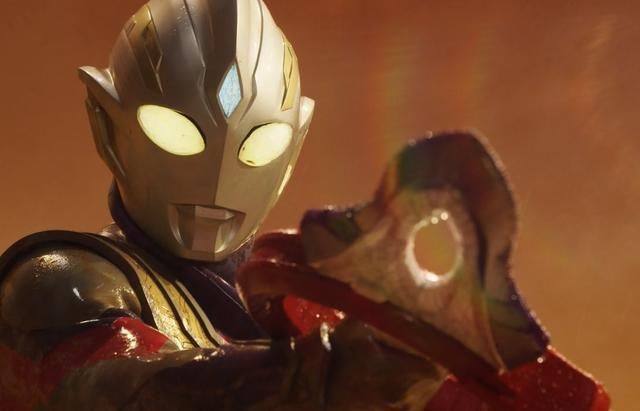 吊威亞|特利迦奧特曼幕后制作彩蛋揭秘 官方詳解為什么特利迦皮套變胖了