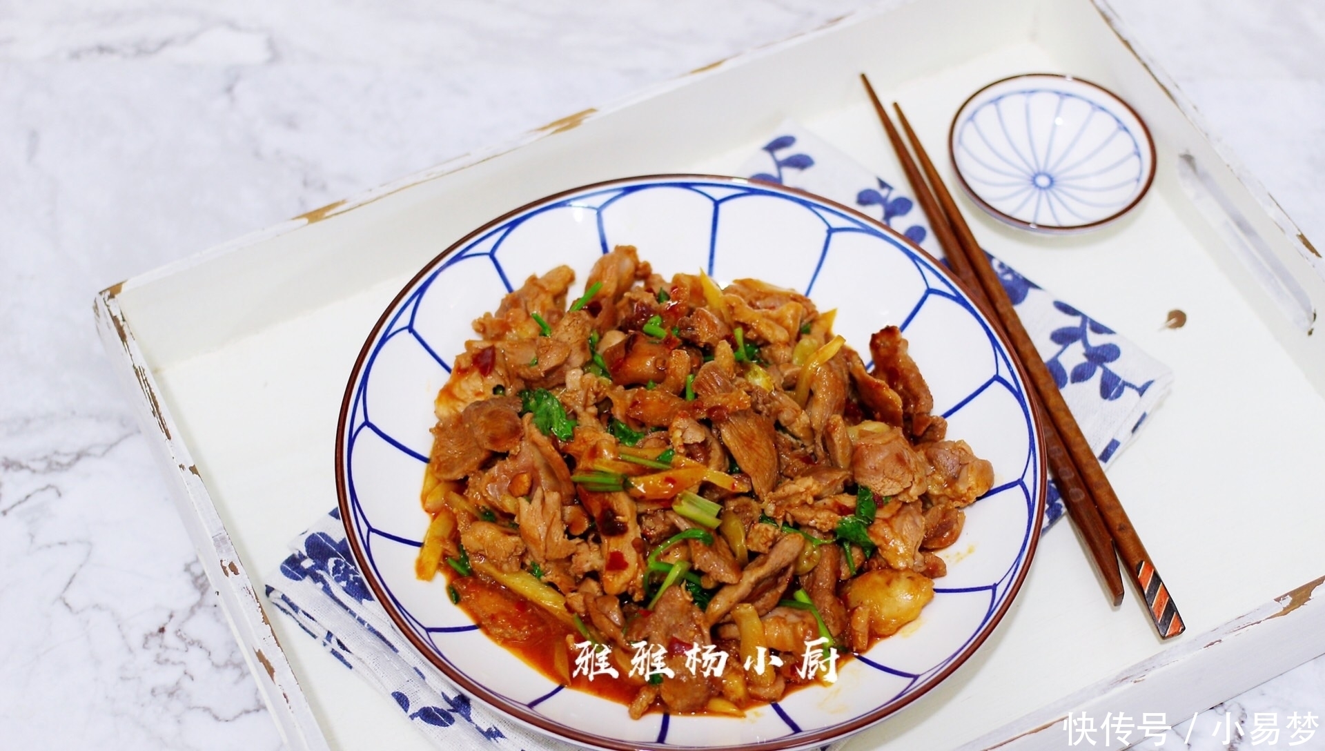 鸭肉和此是绝配,简单爆炒,香嫩开胃,润而不燥,下酒又下饭