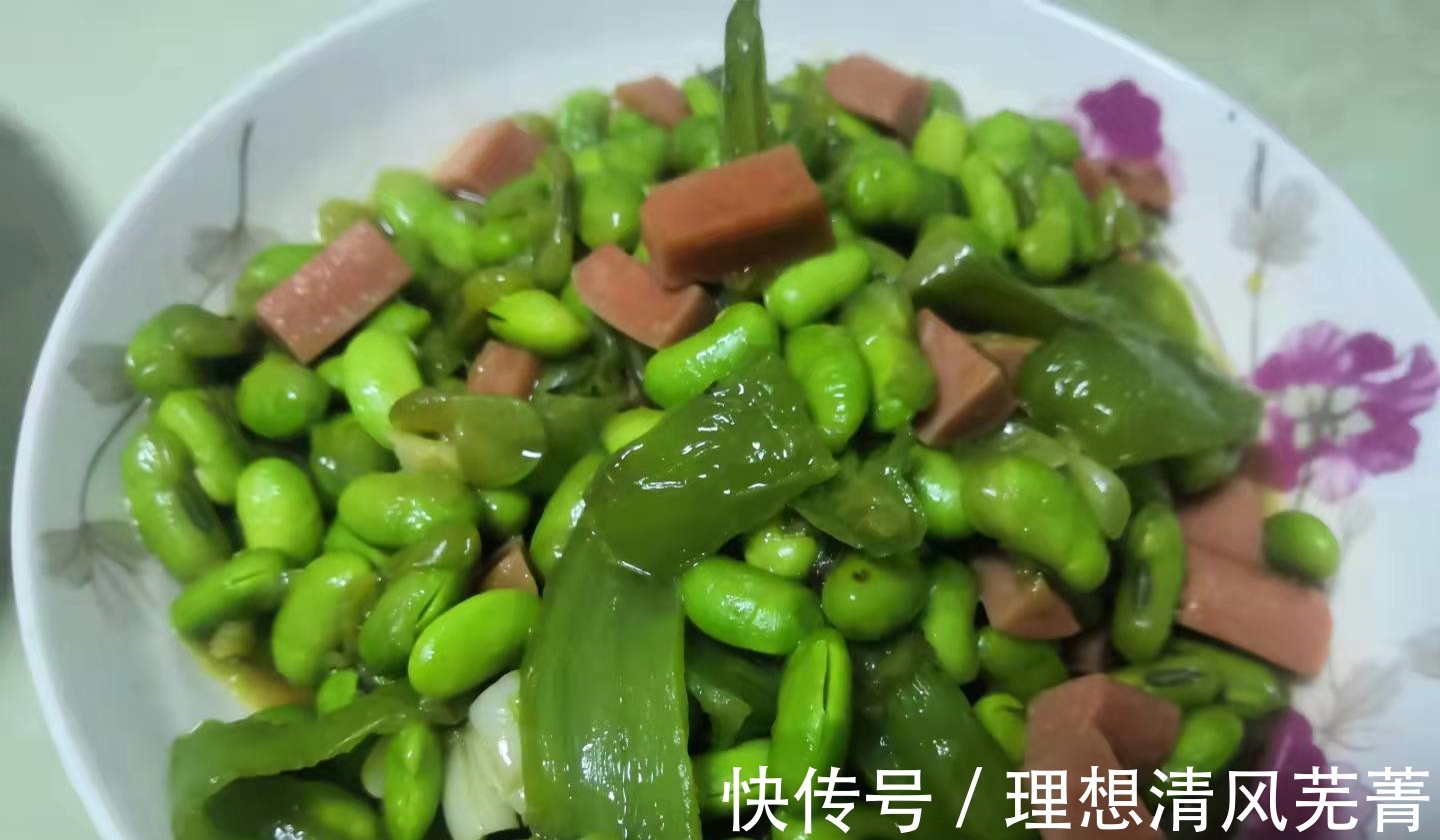 国庆跟老婆回娘家，丈母娘做了6道菜，网友这是没把女婿当外人！