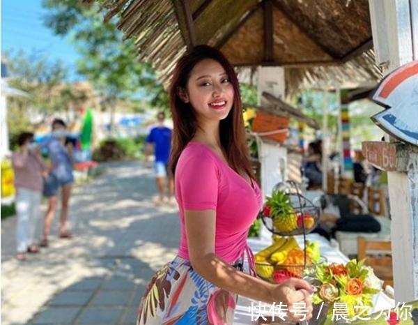 臀部|体重高达140斤的健身美女,面孔精致五官深邃,性感身材练出来