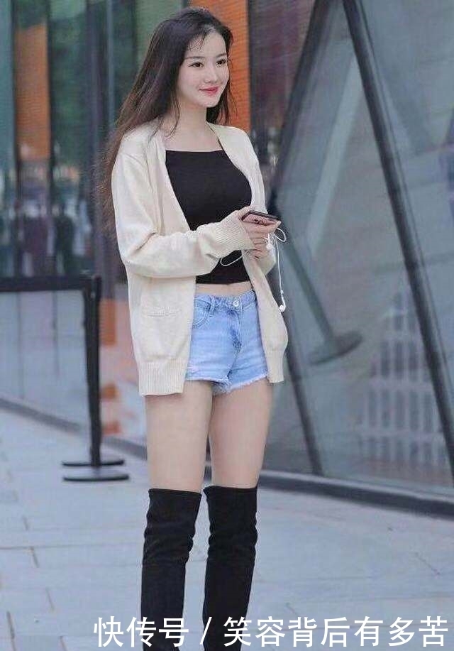时尚|街拍:美丽性感时尚的美女,穿衣走心这种类型的养眼!