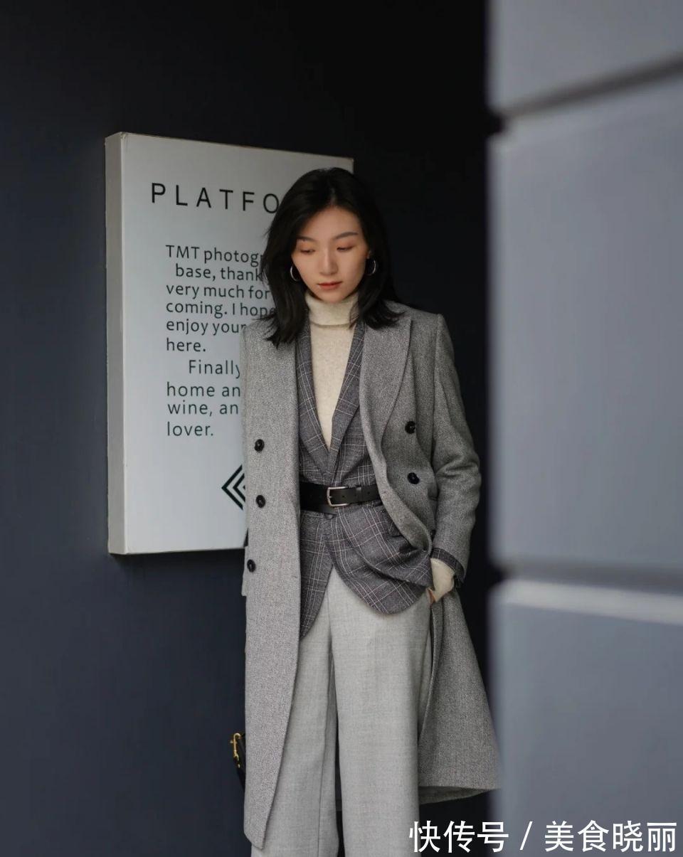 印花 今年,突然火了一种搭配:“大衣+高领衫”!看着时髦穿着还保暖