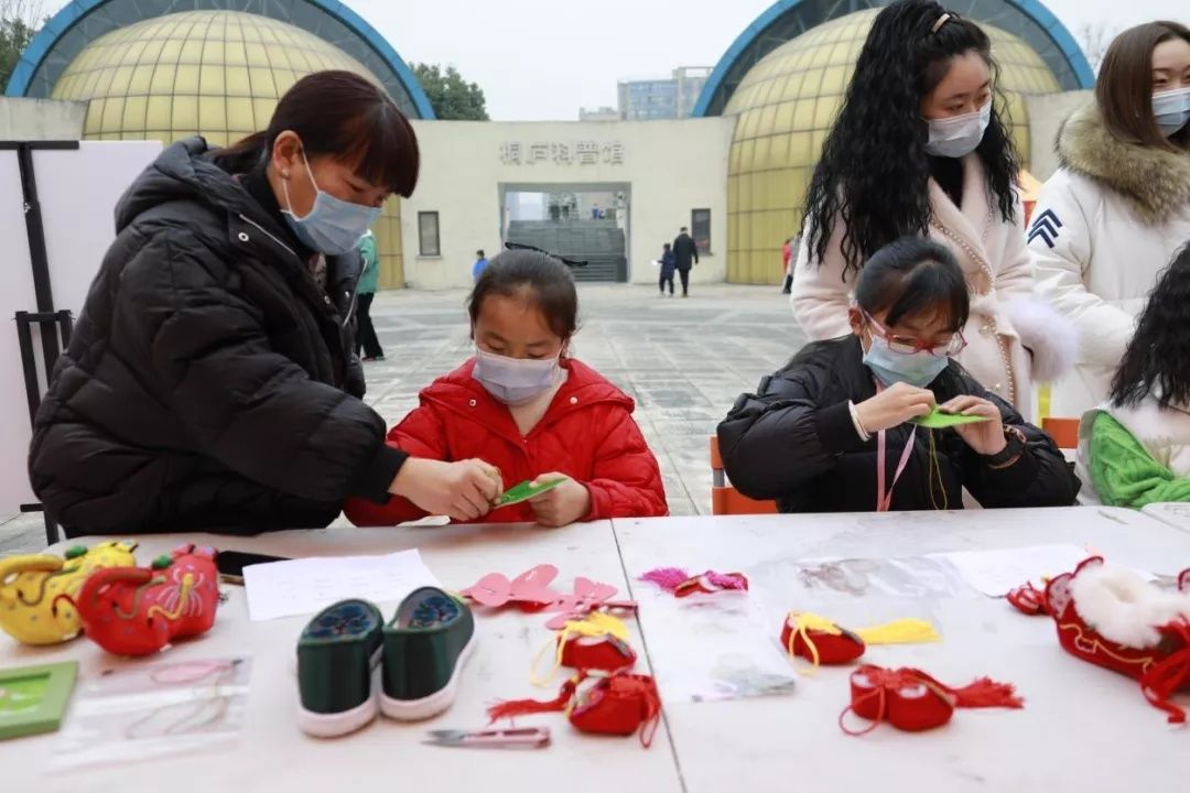 青少年宫$剪纸、灯彩、瓦雕、真人CS！桐庐县青少年宫举办“迎亚运 庆新年”系列活动