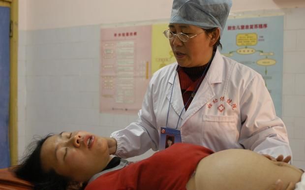 进产房前|进产房前,孕妈提前准备好这十件事,能帮助缓解紧张和避免尴尬