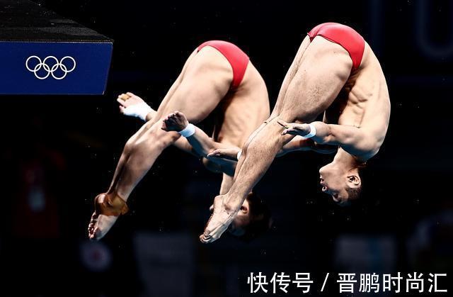 陳艾森|陳艾森/曹緣拿下男子跳水雙人十米臺銀牌