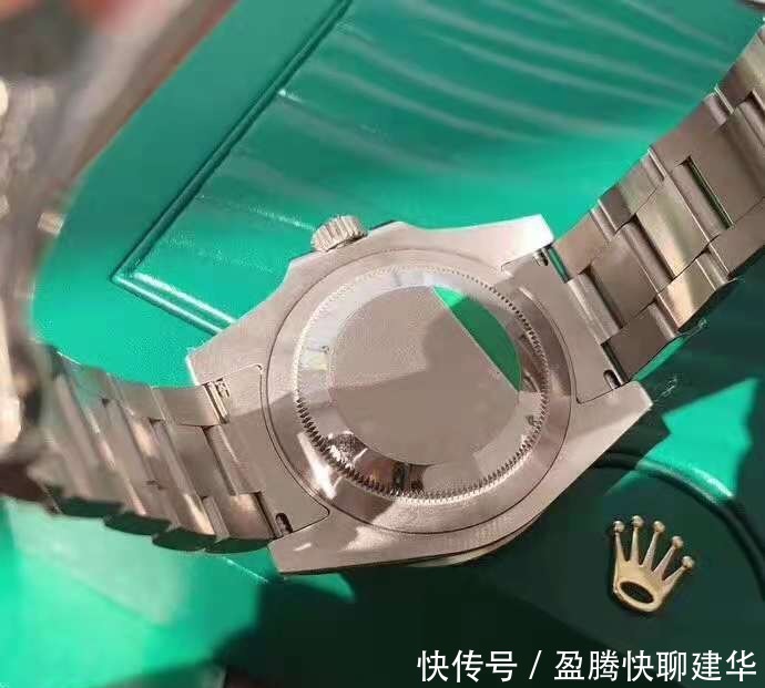 夏季|夏季潜水表pk，劳力士水鬼与爱彼皇家橡树离岸谁是c位