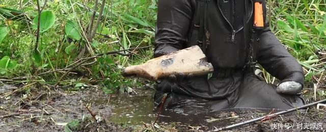 发现|有狙击步枪和子弹,俄罗斯一沼泽地中发现大量二战遗留物!