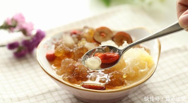 不易衰老的女人,多半爱做这4件事,若你符合,真值得炫耀