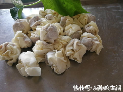 馄饨|小馄饨包好直接放冰箱冷藏就错了！店主教你2招，放1个月也新鲜！