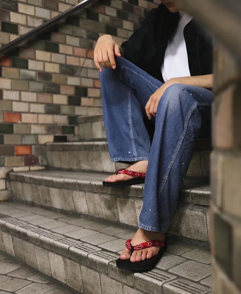 穿搭|男士短腿救星？洛杉矶复古品牌引发的微喇叭热